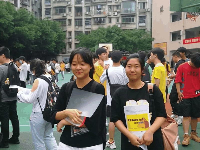 2021年萬州普通高中錄取分?jǐn)?shù)線出爐！看看你家孩子讀哪所學(xué)校？