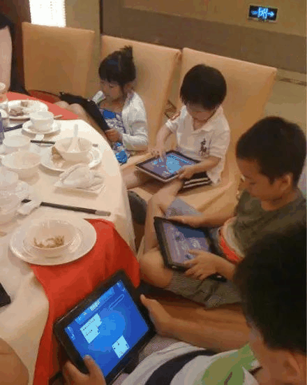 跟孩子正確的溝通方法，強(qiáng)烈建議爸爸媽媽們收著