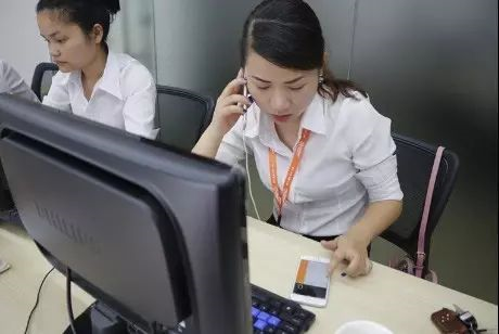 房產(chǎn)中介真的不只是帶看幾次房子就收幾萬(wàn)塊中介費(fèi)，我們做的是服務(wù)！