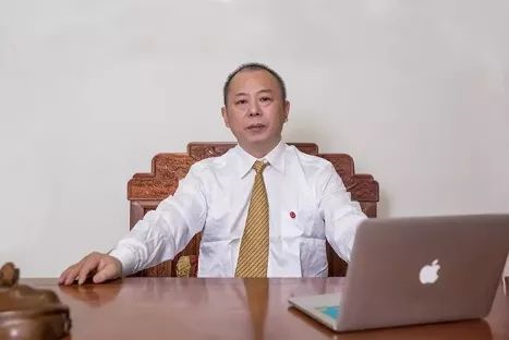 百年集團(tuán)恭祝社會(huì)各界朋友和全體員工2021元旦快樂(lè)！