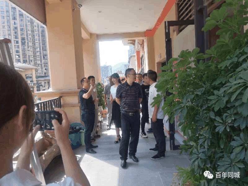 云陽縣教委及市場監(jiān)管局領(lǐng)導蒞臨百年教育金科分校檢查指導工作！