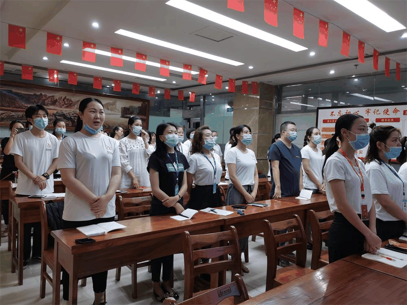 百年集團(tuán)人力資源部組織開(kāi)展新員工入職培訓(xùn)