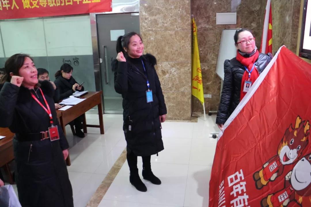 2019年，我們還在做房產(chǎn)中介，買房、賣房請放心找我們！