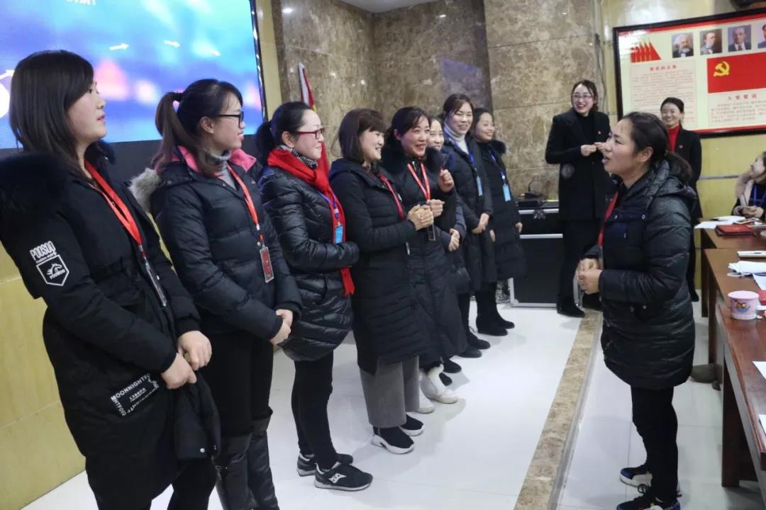 2019年，我們還在做房產(chǎn)中介，買房、賣房請放心找我們！