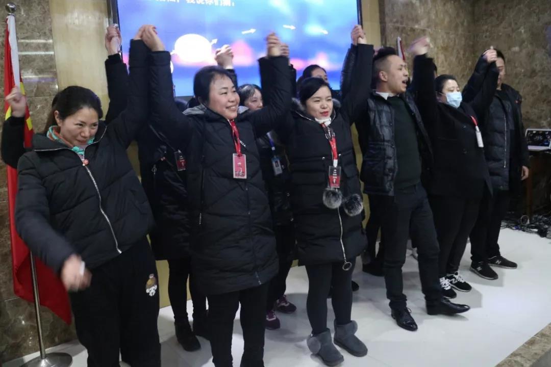 2019年，我們還在做房產(chǎn)中介，買房、賣房請放心找我們！