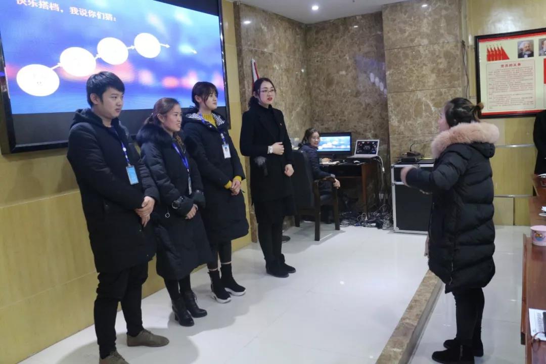 2019年，我們還在做房產(chǎn)中介，買房、賣房請放心找我們！